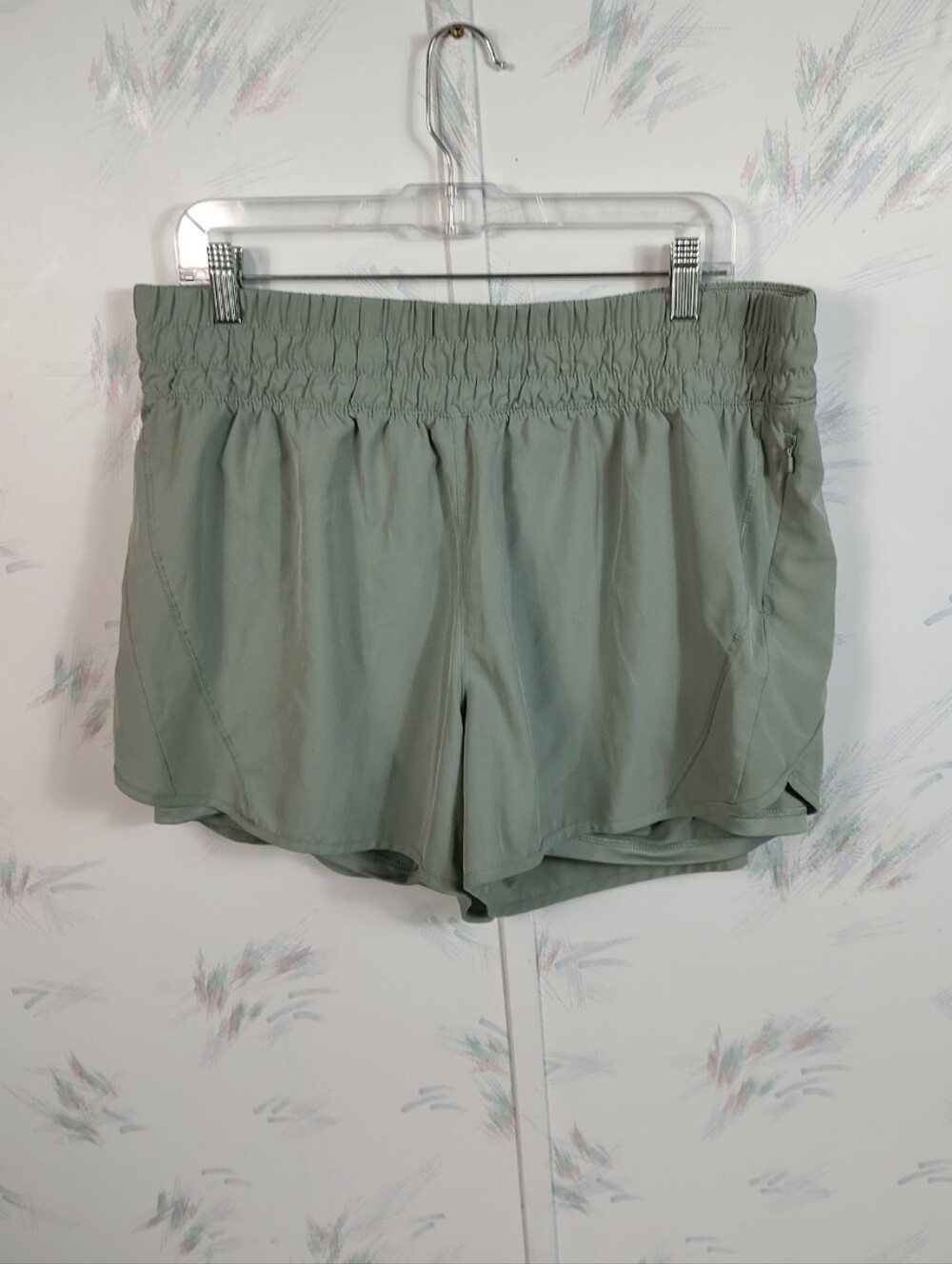 Avia Green Athletic Shorts Lined XL